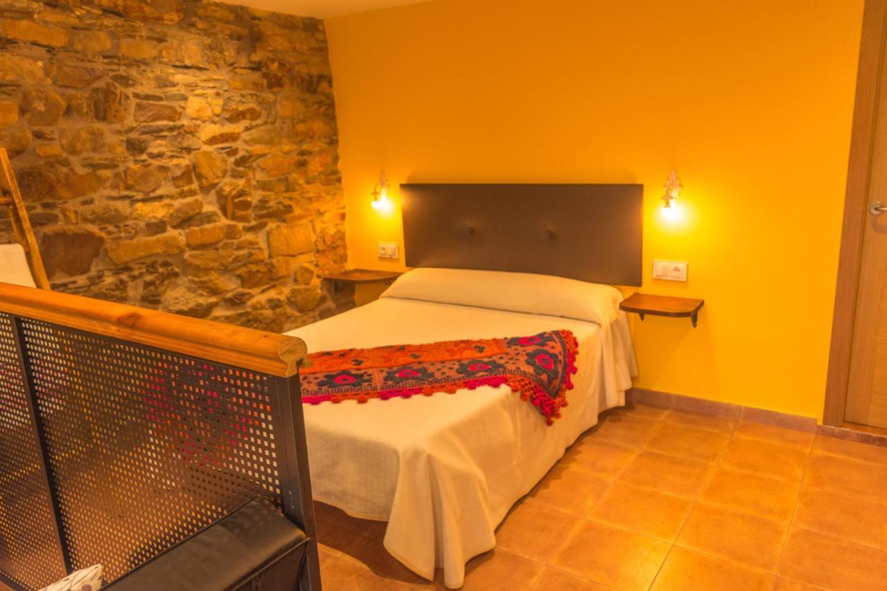 Apartamentos Rurales Tia Vicenta Санта-Эулалия-де-Оскос Экстерьер фото