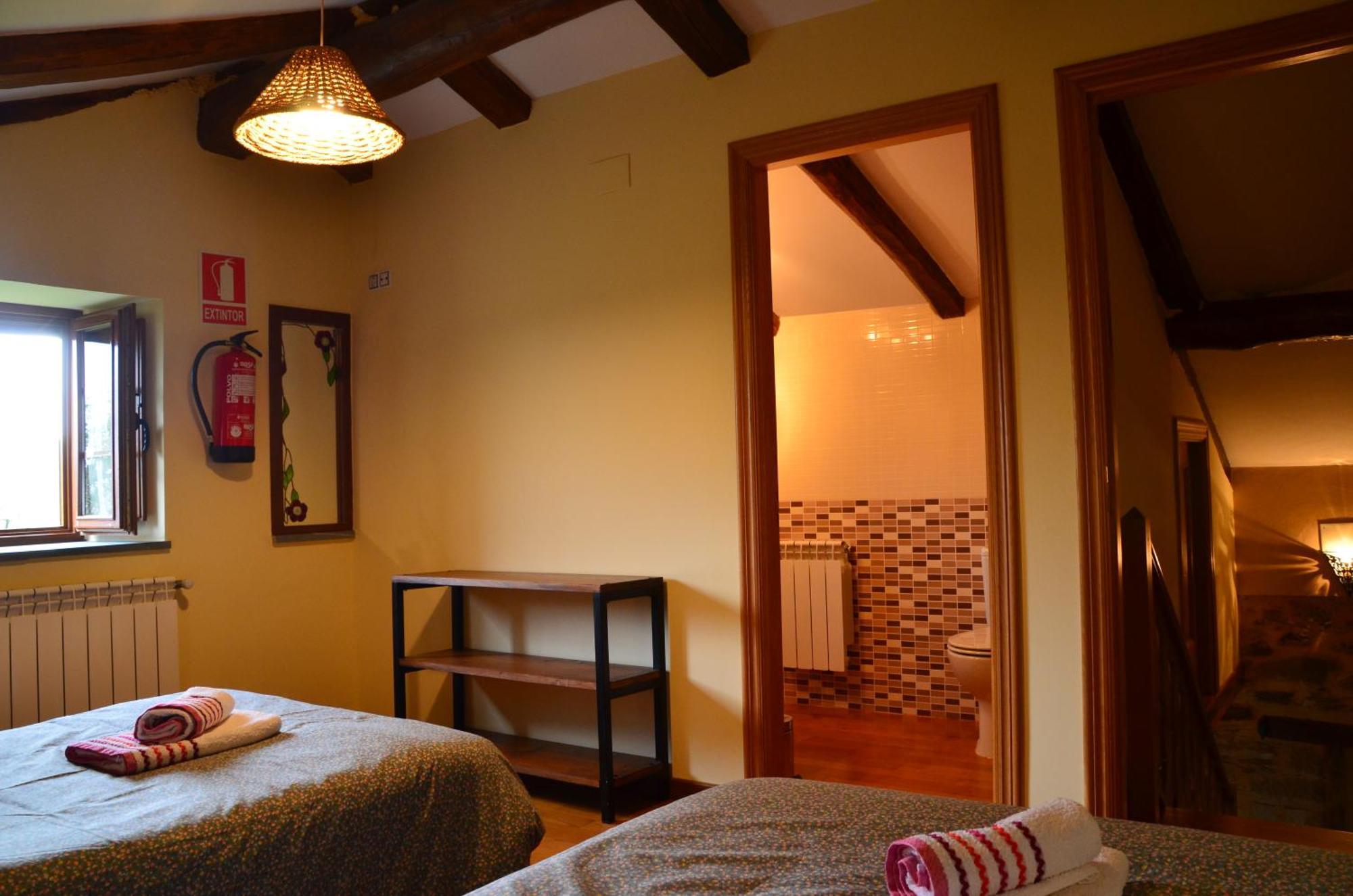 Apartamentos Rurales Tia Vicenta Санта-Эулалия-де-Оскос Экстерьер фото
