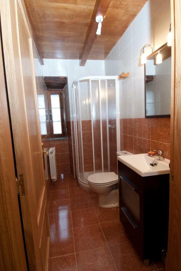 Apartamentos Rurales Tia Vicenta Санта-Эулалия-де-Оскос Экстерьер фото